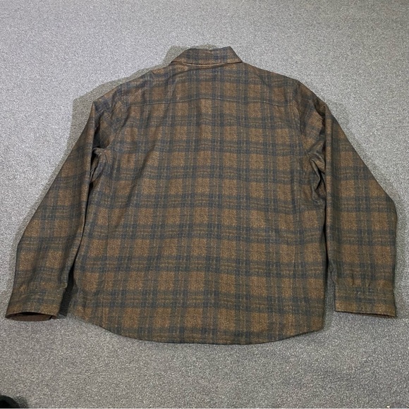 Tommy Bahama Flannel Elbow Patch Men’s Long Sleeves Size Large. - Picture 5 of 11